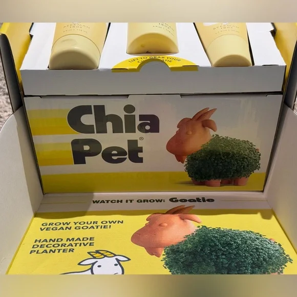 NEW Beekman 1802 Set with Chia Pet Goat